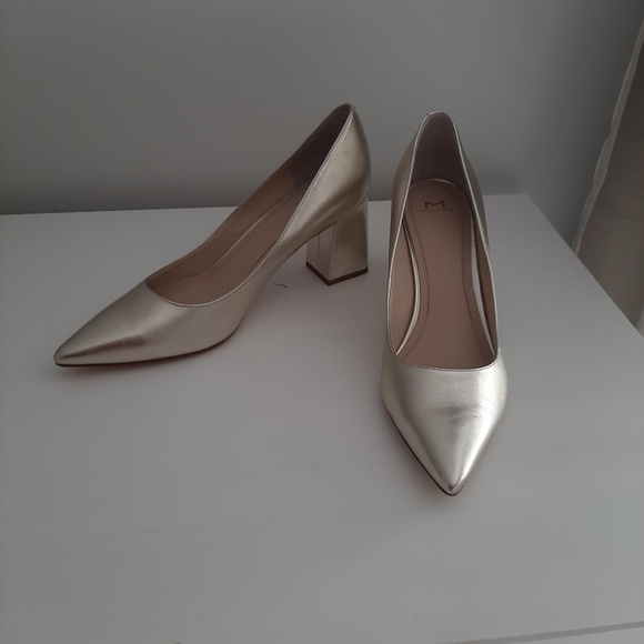 New Marc Fisher Gold Zala Heels 11 - Picture 7 of 15